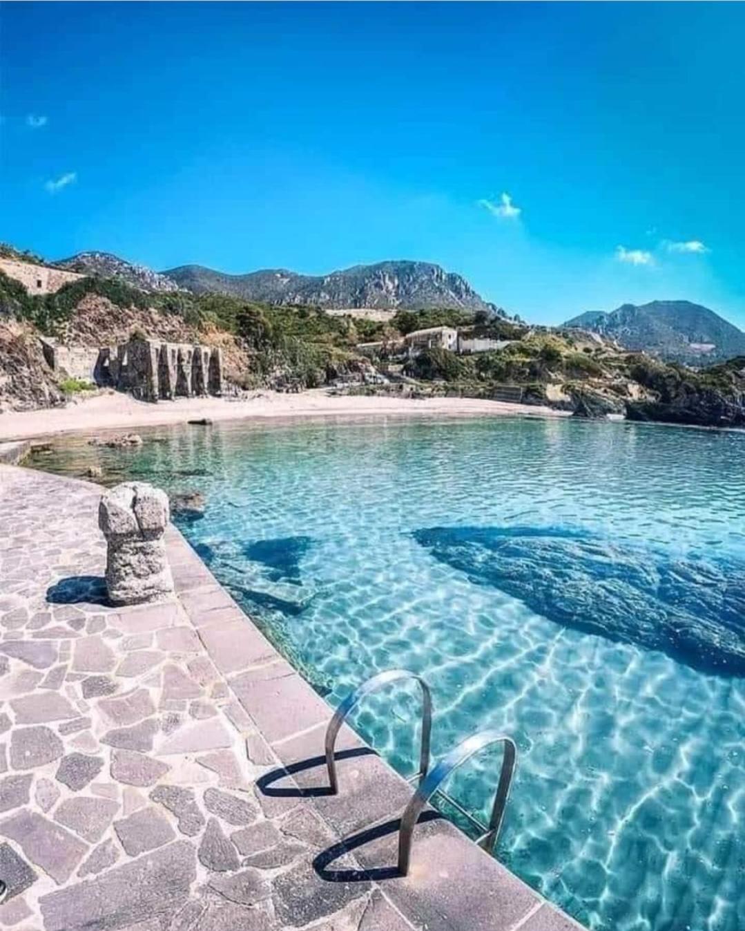 Casa Vacanza Maligio' Nebida Masua Eksteriør billede